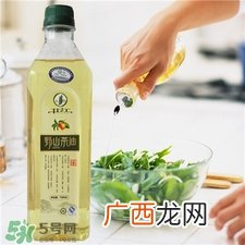 茶籽油可以直接擦脸吗?茶籽油擦脸油有什么作用?