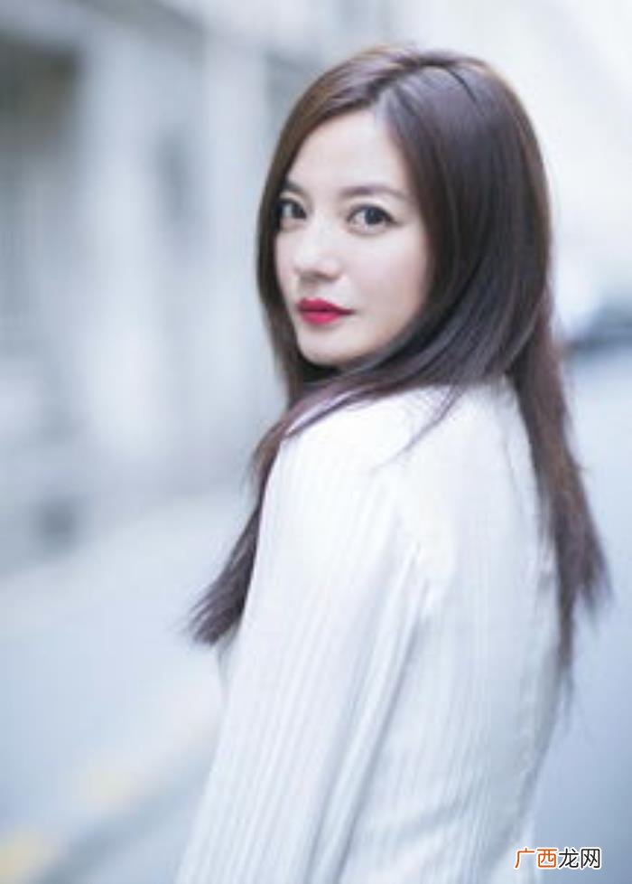 赵薇黄有龙，正当红的赵薇为何会嫁给二婚的黄有龙