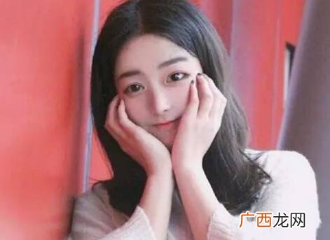 女生不让看朋友圈显示什么意思？可能是得罪她了