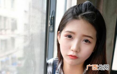 形容女生声音好听的词语，给她耳目一新的感觉