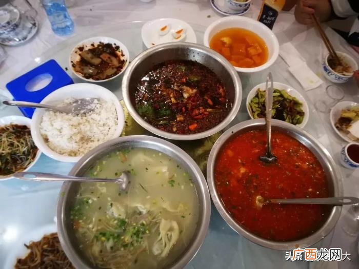 綦江北渡鱼，重庆美食打卡30--綦江第一家界碑北渡鱼