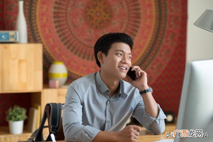 男生会因为女生这个动作悄然心动 什么动作可以让男生对你心动