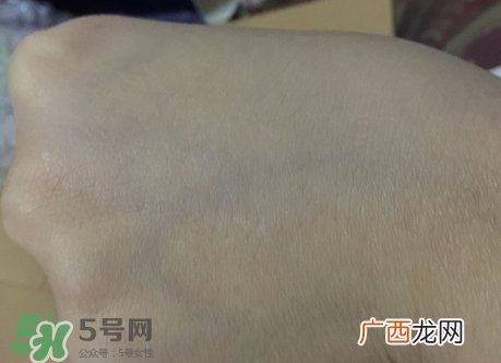 瓷肌适合什么肤质？瓷肌适合油性肌肤敏感肌肤吗？