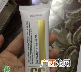 瓷肌适合什么肤质？瓷肌适合油性肌肤敏感肌肤吗？
