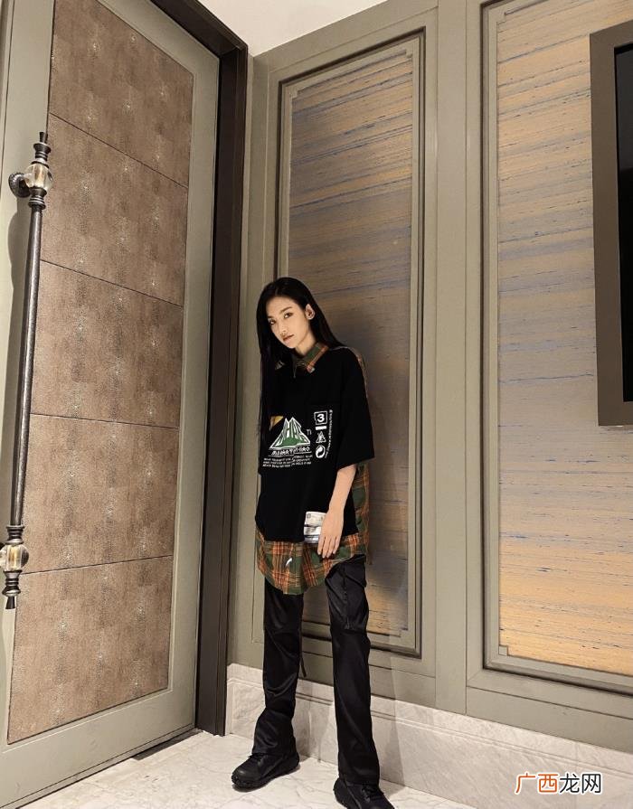曾可妮超话，曾可妮的穿搭超适合高个子女生借鉴