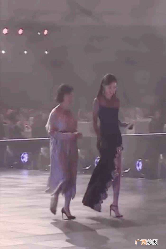 王源和杨紫,唐嫣倪妮王源杨幂杨紫同框成真香现场