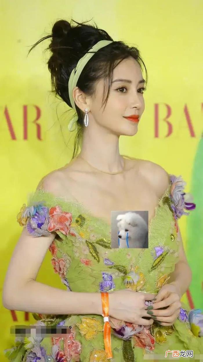 杨颖正脸照，Angelababy似森林里走出的公主
