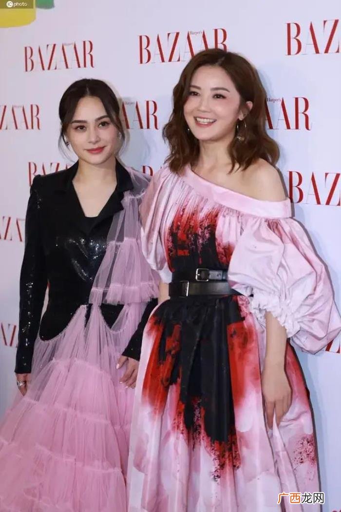 杨颖正脸照，Angelababy似森林里走出的公主