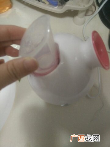 金稻蒸脸器用什么水?金稻蒸脸器怎么加水?