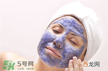 冬天敷面膜出现刺痛还可以敷吗?冬天敷面膜脸上刺痛
