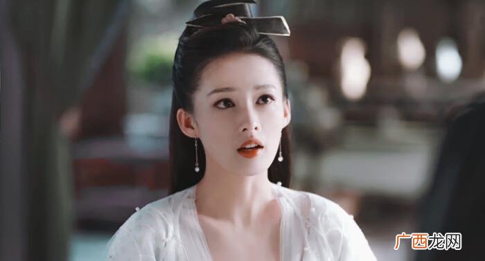 唐嫣和李沁，演傻白甜翻车的李沁会是下一个唐嫣吗