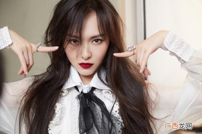 唐嫣和李沁，演傻白甜翻车的李沁会是下一个唐嫣吗