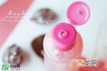 ukiss悠珂思粉扑清洗剂怎么用？悠珂思粉扑清洗剂使用方法