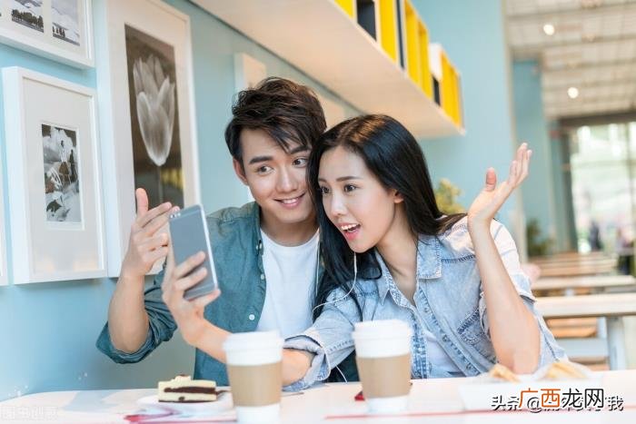 怎么跟前女友聊天不尴尬 怎样和前任联系不尴尬