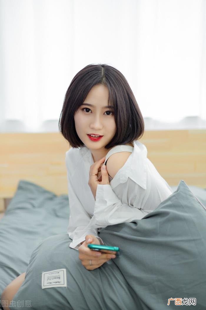 让女生更喜欢你的6个开场技巧 如何向喜欢的女生要联系方式
