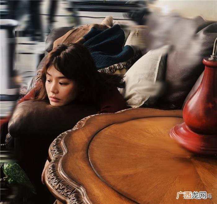 关晓彤撒花，马思纯被传抑郁后为关晓彤开心撒花