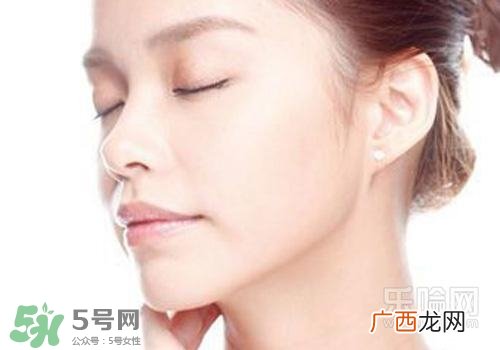 敷面膜后皮肤紧绷是怎么回事？敷面膜皮肤紧绷怎么办？