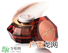 伊思适合多大年龄段,伊思红参水乳适合什么年龄段