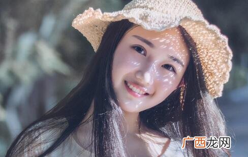 最能打动女孩子的话是什么？这样说话感动她