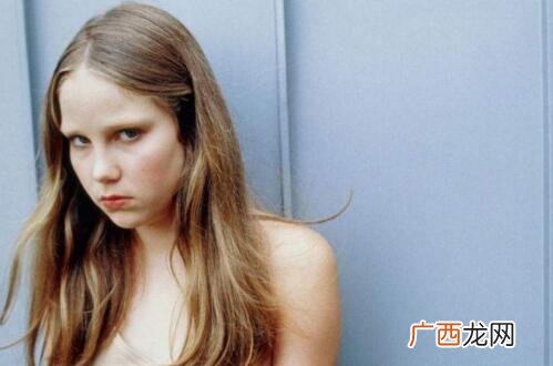 女生生气的表现，发现女生生气了就要好好哄她