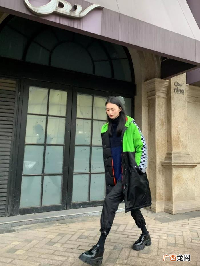 杨幂波司登，杨幂、李宇春、范闲张若昀同款的波司登...
