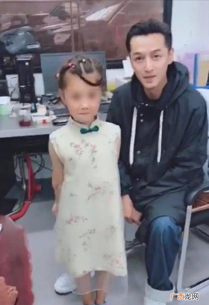 胡歌佘诗曼，超强美颜滤镜下的胡歌比佘诗曼还网红脸