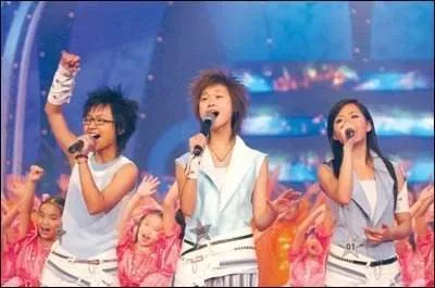 张靓颖超女，张靓颖是不是拥有最多出圈神曲的超女
