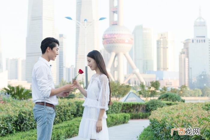 凤凰男爱上家境优渥的独生女 凤凰男会娶什么女人