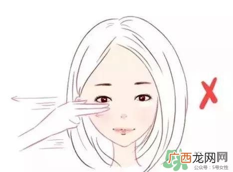 护肤品正确使用手法 别再错误护肤啦