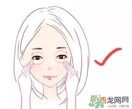 护肤品正确使用手法 别再错误护肤啦