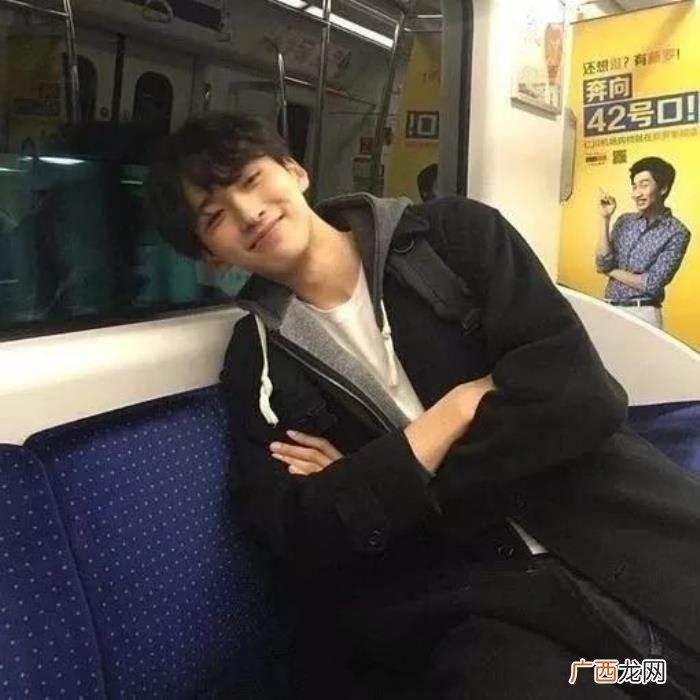 男生第一次被男生表白是什么体验 男生被表白后有什么反应