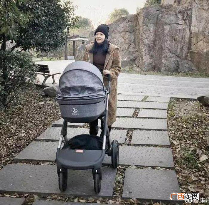 周一围助理，朱丹为什么力挺和女助理共用一根吸管的周一围