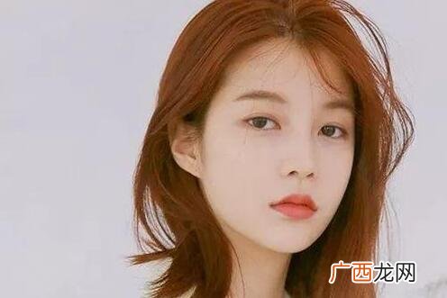 不会聊天的男生怎么追女孩子？5个实用聊天技巧