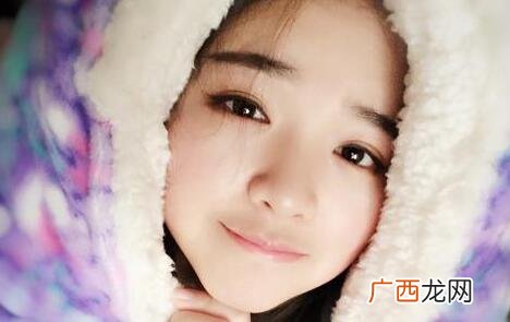 不会聊天的男生怎么追女孩子？5个实用聊天技巧