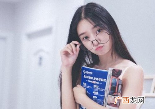 男生追女生该不该送礼物？