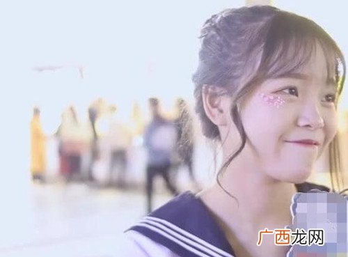 男生追女生该不该送礼物？
