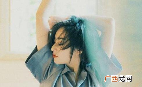 追女生之调动女生情绪的惯例，让她对你产生感觉