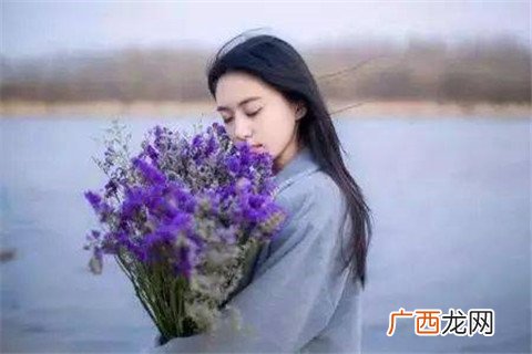 怎么夸女生？分享3个夸人技巧，让你嘴甜满分！