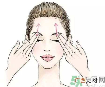 眼霜要涂上眼皮上吗?眼霜要怎么使用?