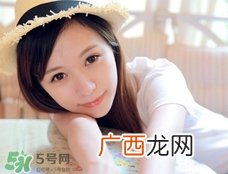 胸前长痘痘怎么消除?胸前长痘痘怎么治疗?