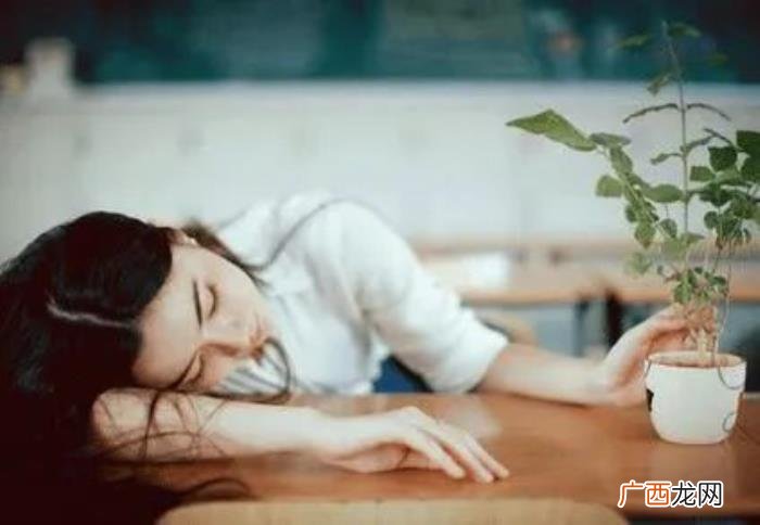 才会经常跟你发这三条微信 深爱你的女生会经常说什么