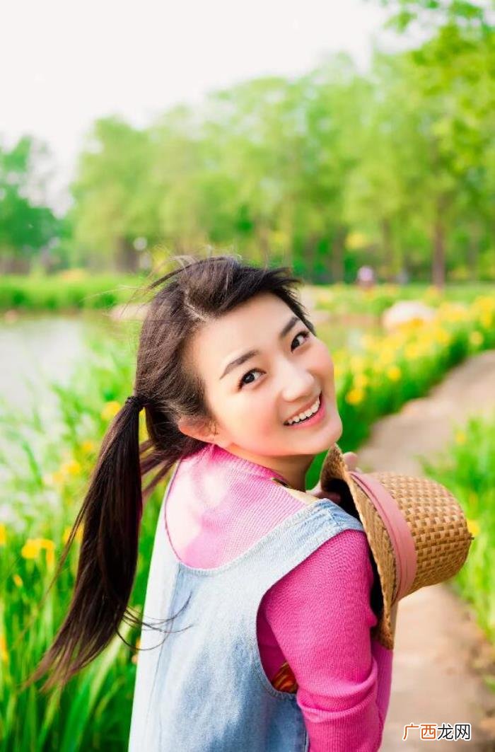 邓伦徐晓璐，邓伦前女友徐晓璐、白子卉、周楚楚、金晨