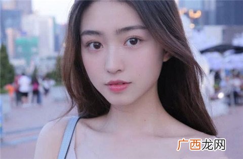幽默又夸人的俏皮话，哄女生的幽默套路