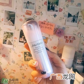 资生堂新透白精华和小灯泡哪个好？资生堂新透白精华和小灯泡对比