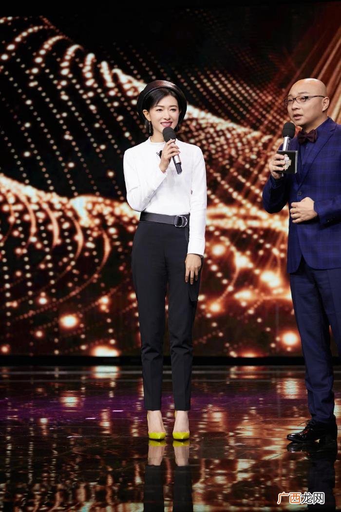 万茜太美了，37岁万茜的波波头短发和私服照太美了
