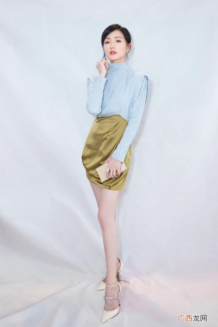 万茜太美了，37岁万茜的波波头短发和私服照太美了