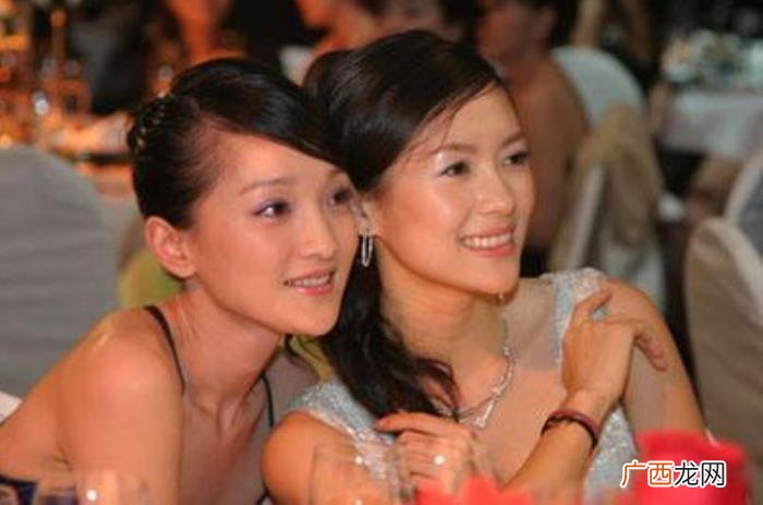 赵薇结婚了，四小花旦中赵薇章子怡周迅都结婚了