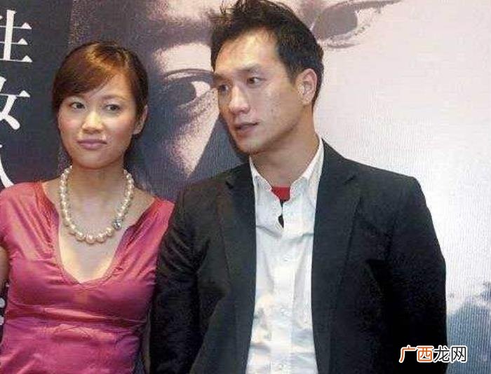 赵薇结婚了，四小花旦中赵薇章子怡周迅都结婚了