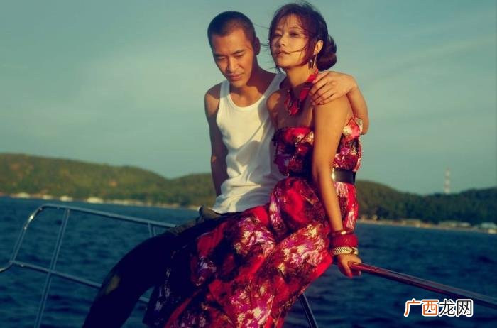 赵薇结婚了，四小花旦中赵薇章子怡周迅都结婚了