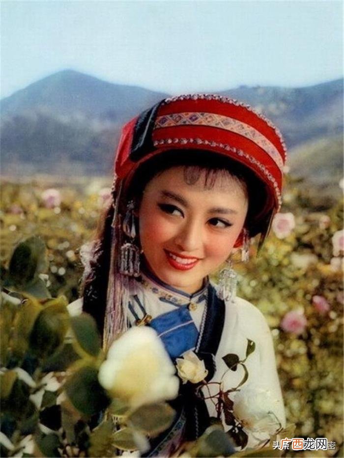 杨丽坤的美，老照片重温陈晓旭、杨丽坤的昔日风采